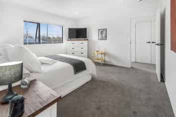 1/164 Cambridge Road, Hillcrest