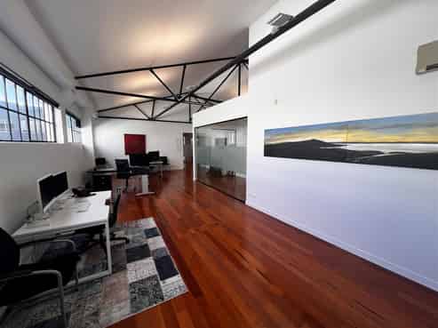 Tidy Character Parnell Office