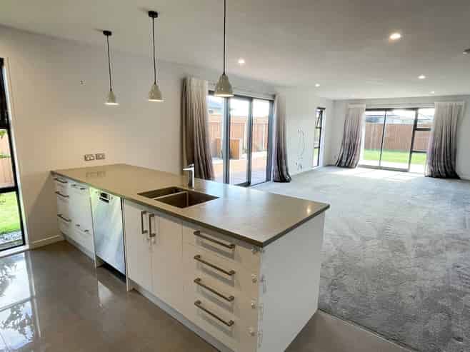 12 Greenlaw Street, Lincoln