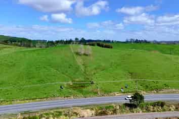 123 Whakapirau Road, Wellsford