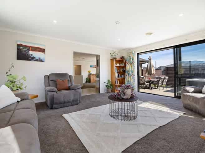 4 Banbury Terrace, Lower Shotover