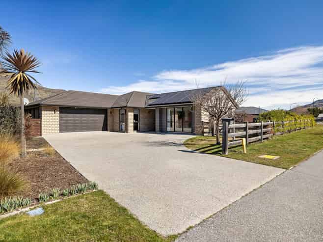 4 Banbury Terrace, Lower Shotover