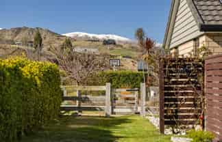 4 Banbury Terrace, Lower Shotover
