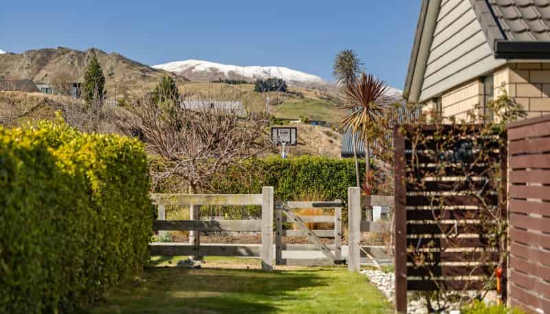4 Banbury Terrace, Lower Shotover