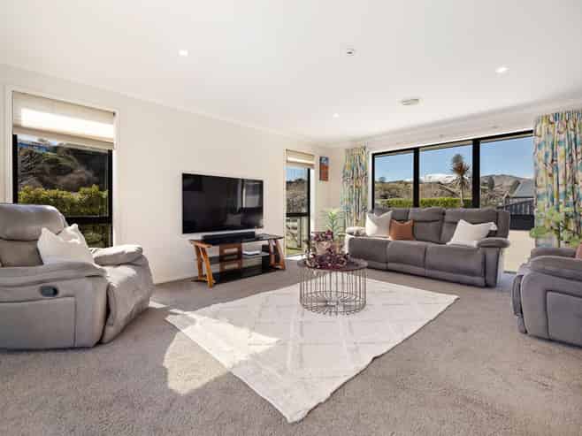 4 Banbury Terrace, Lower Shotover