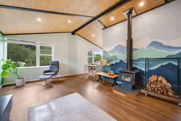 28D Stratford Road, Manurewa