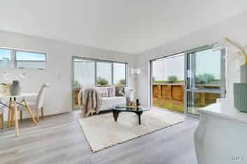 40 Estuary Road, Weymouth