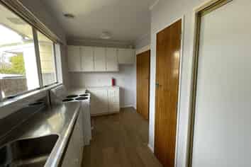 2 Aiken Road, Saint Johns Hill