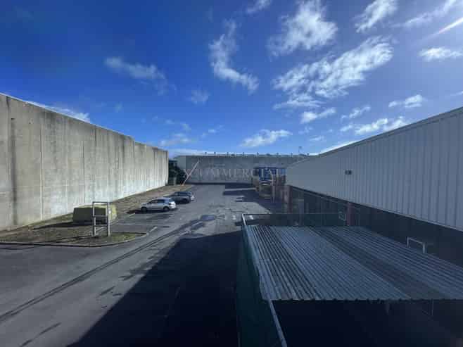 6,867sqm Industrial Facility with Yard and Canopy