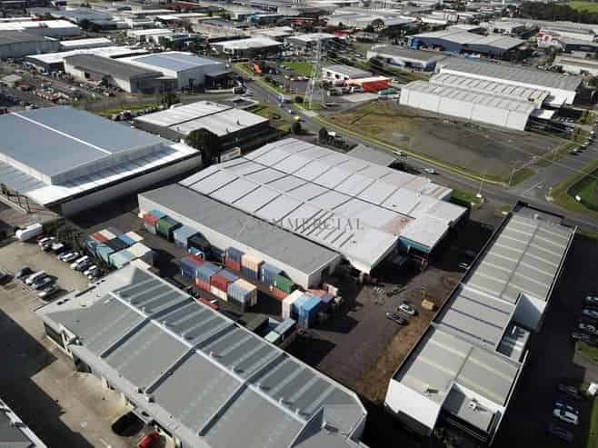 6,867sqm Industrial Facility with Yard and Canopy