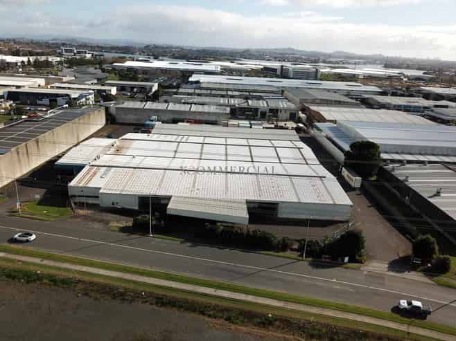 6,867sqm Industrial Facility with Yard and Canopy