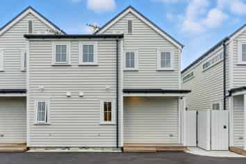 2/6 Ensors Road, Opawa