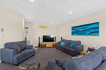 2A/250 Mahurangi East Road, Snells Beach