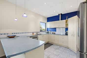 2A/250 Mahurangi East Road, Snells Beach