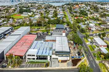 NORTHCOTE OFFICE SUITES
