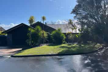 44 Ayrshire Drive, Grandview Heights