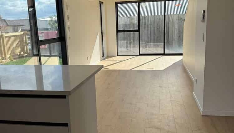 1/24 Maanihi Drive, Rototuna North