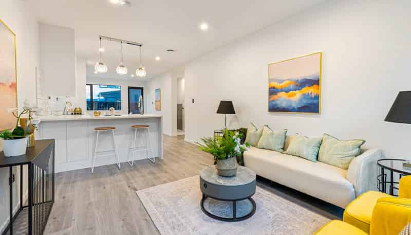 2/12 William Street, Mangere East