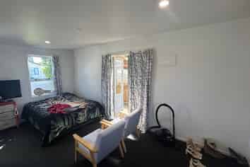 1/39a Blake Street, Waitara