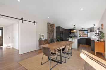 439 Springburn Bushside Road, Staveley