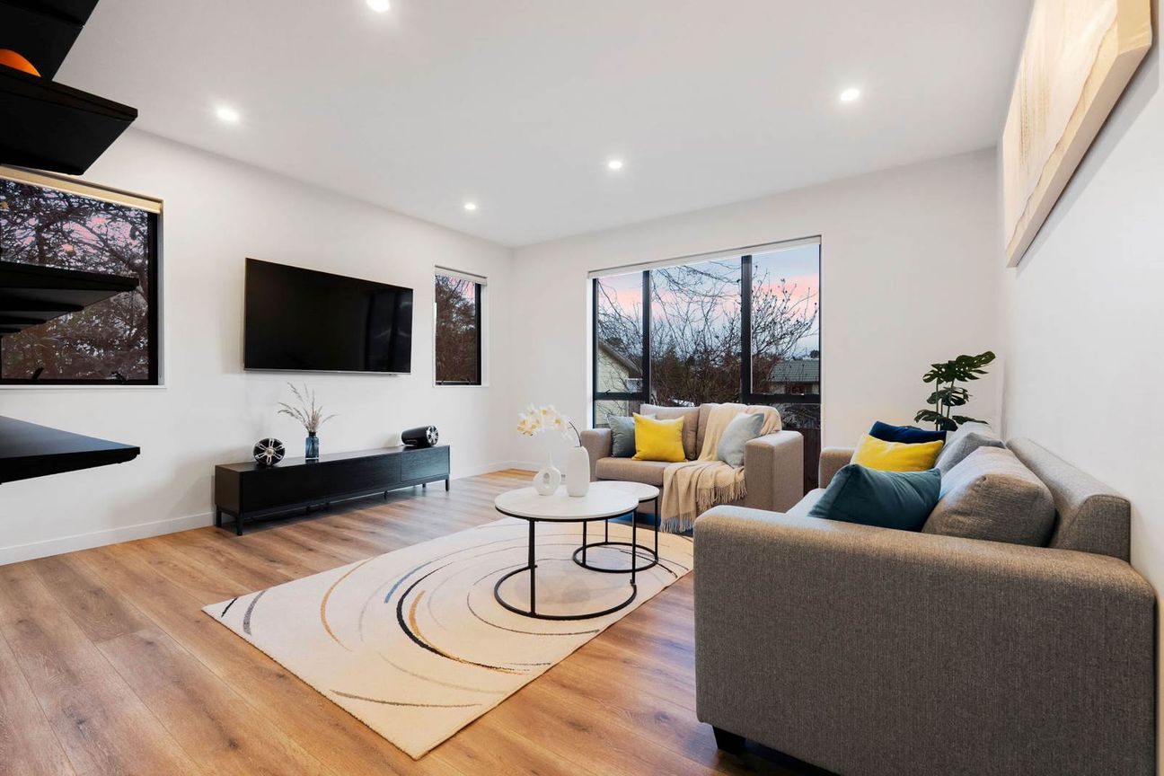 Modern Elegance Meets Effortless Comfort - Aanzicht 3