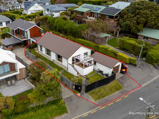 29 Moncks Spur Road, Redcliffs