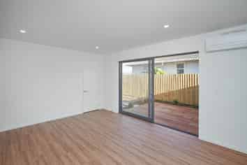 2/31 Newmark Street, Bishopdale