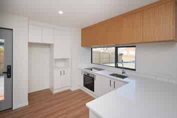 2/31 Newmark Street, Bishopdale
