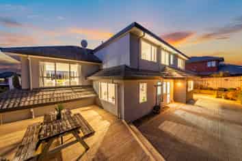 12 Lanyon Place, Whitby