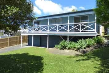 9B Waiora Road, Stanmore Bay