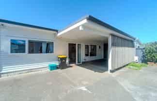 89A Derwent Street , Island Bay
