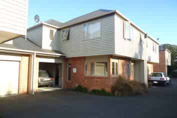 3/80 Brockworth Place, Riccarton