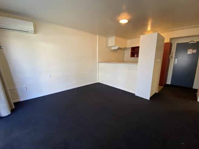 1/95 Farmer Crescent, Taita