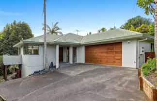 2/67 Arran Road, Browns Bay