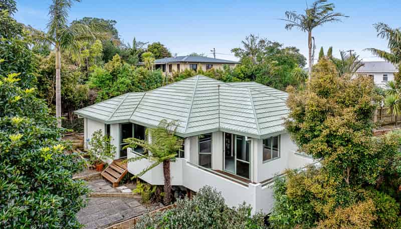 2/67 Arran Road, Browns Bay