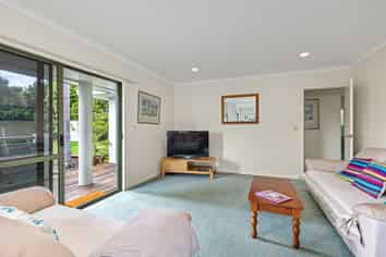 2/67 Arran Road, Browns Bay