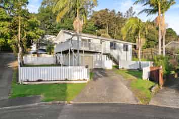 11 Chrisarda Place, Red Hill
