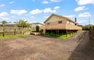 36 Barrys Road, Glendene