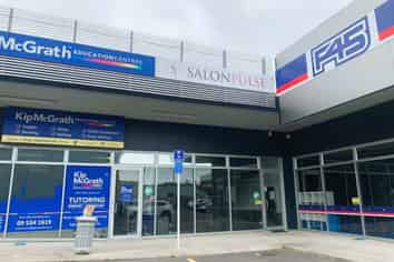 Convenience in the Heart of Howick | 76m2