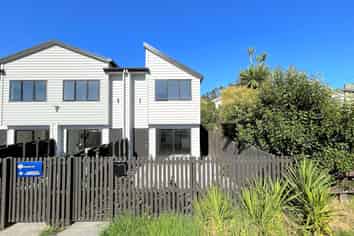4/52 Rua Road, Glen Eden