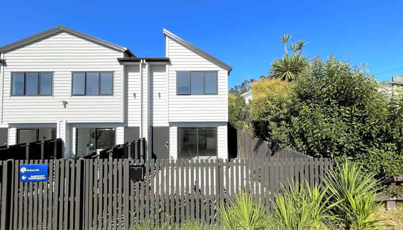 4/52 Rua Road, Glen Eden