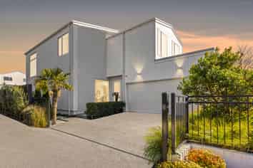 17 Strowan Road, Fendalton