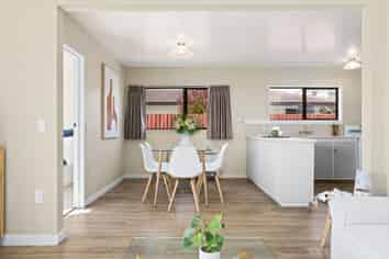 2/30 Celia Street, Redcliffs
