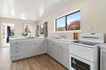 2/30 Celia Street, Redcliffs