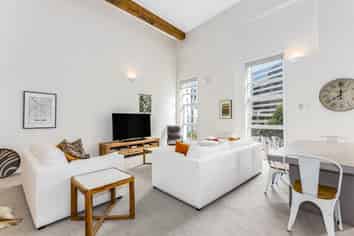1.6/1 Queens Wharf, Wellington Central