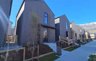 24 Hall Street, Frankton