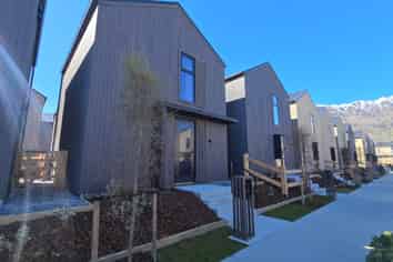 24 Hall Street, Frankton