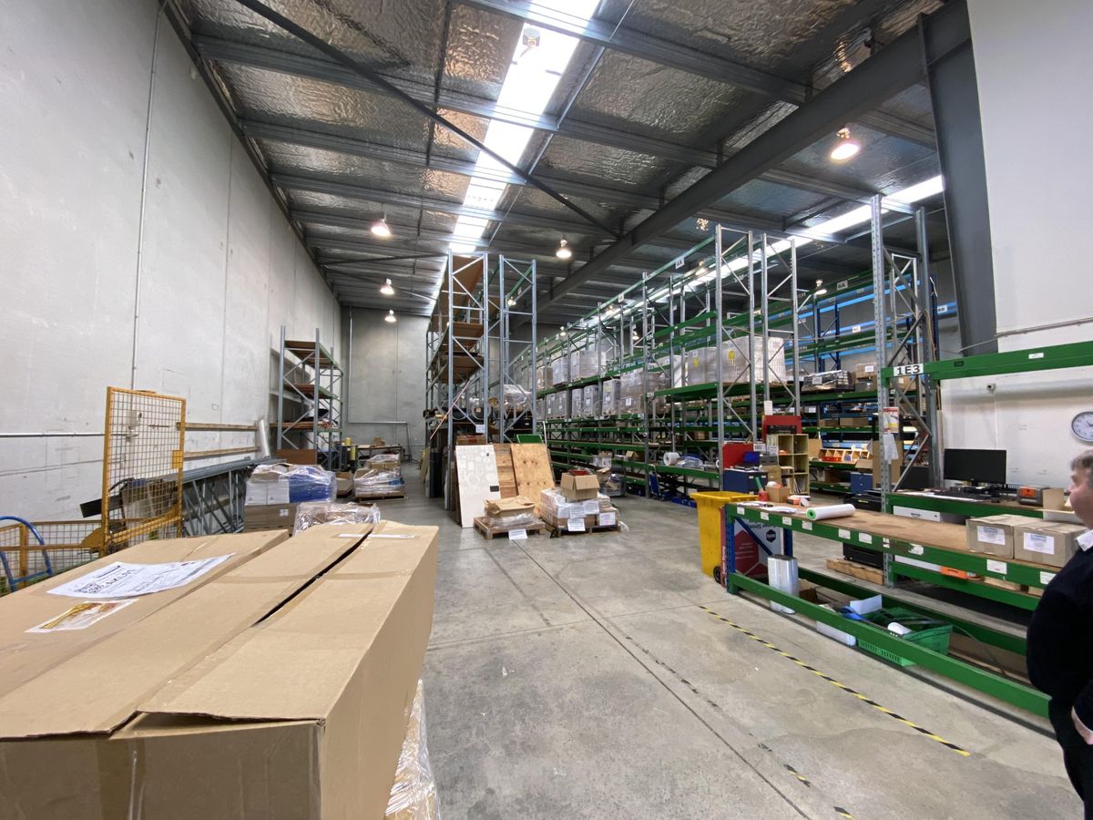 High Stud & Tilt Slab - Flexible terms on offer - Mehr