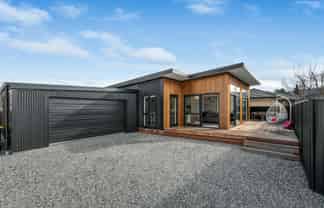8 Neplusultra Street, Cromwell