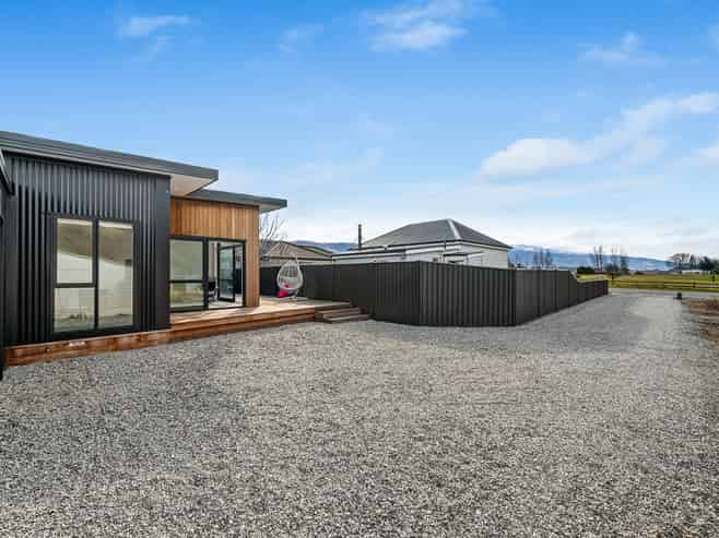 8 Neplusultra Street, Cromwell